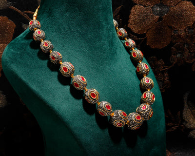 Black and Red Multi-Bead Necklace Set