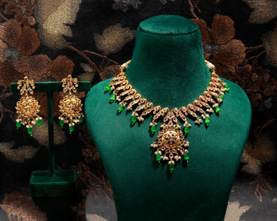 Beautiful Green Bead Jewelry Set With Earrings